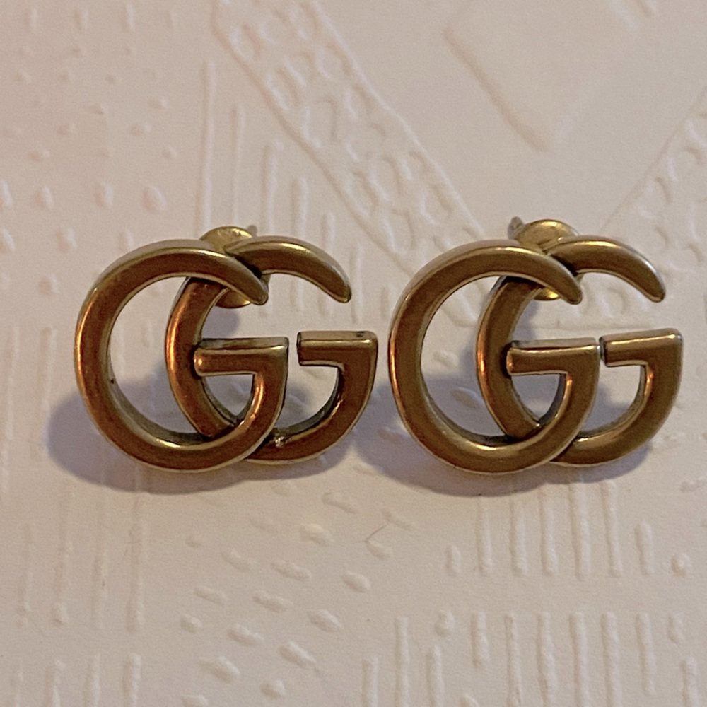 GG earrings